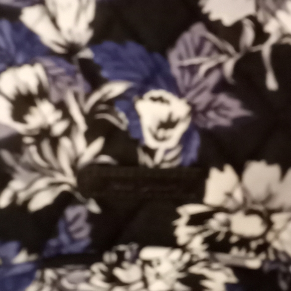 Vera Bradley Frosted Floral Lunch Bunch - Picture 8 of 11